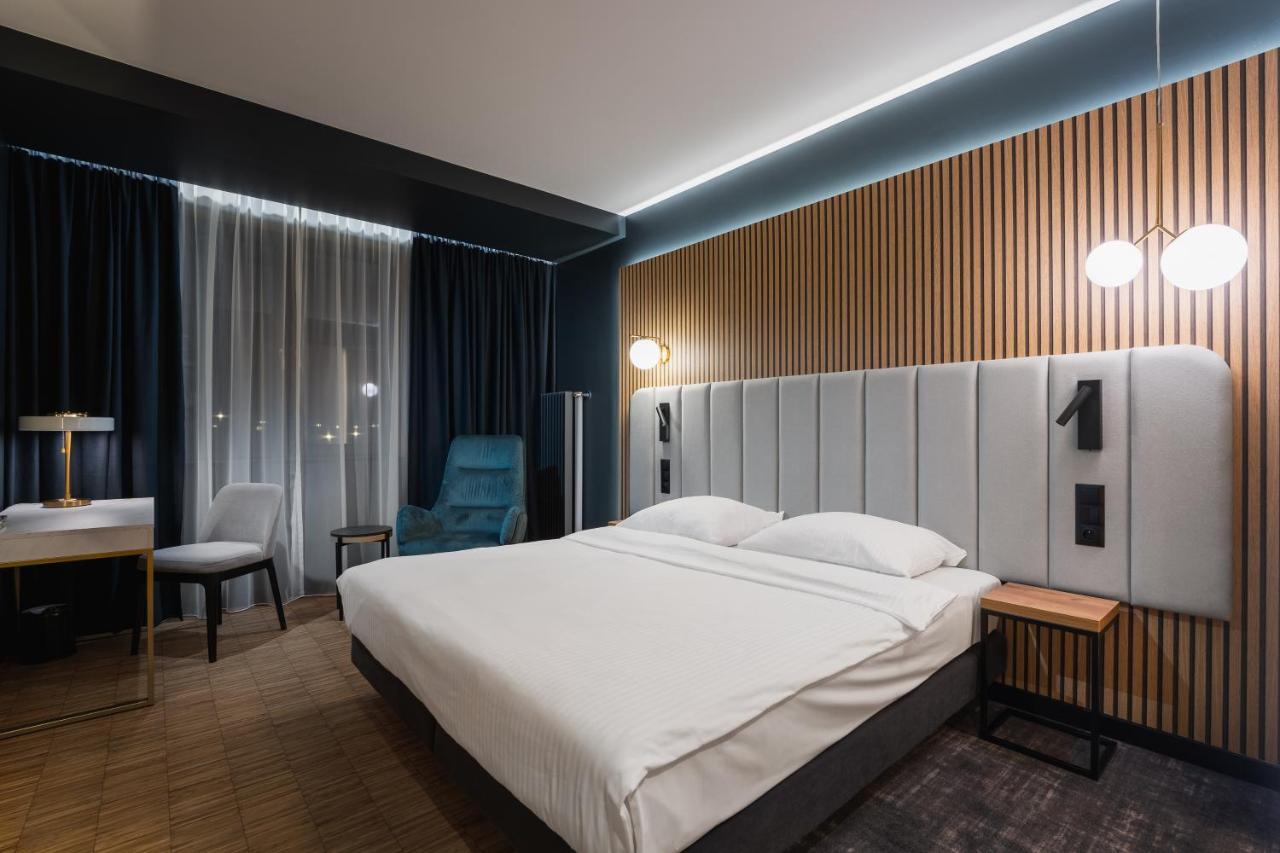 Artis Loft Hotell 3*